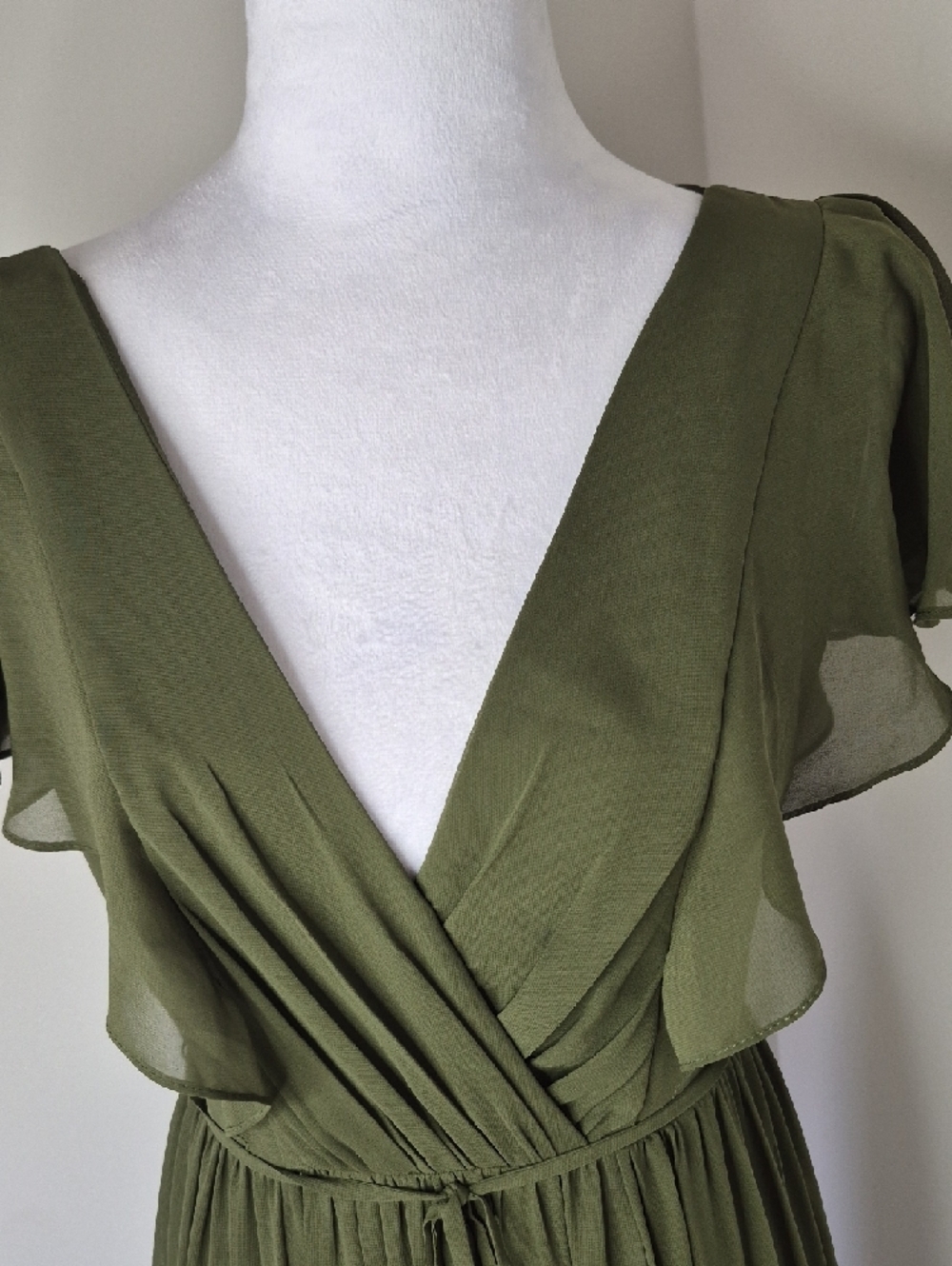White by Vera Wang Olive Green V-Neck Maxi Dress with Flutter Sleeves Size 2 - Picture 7 of 13